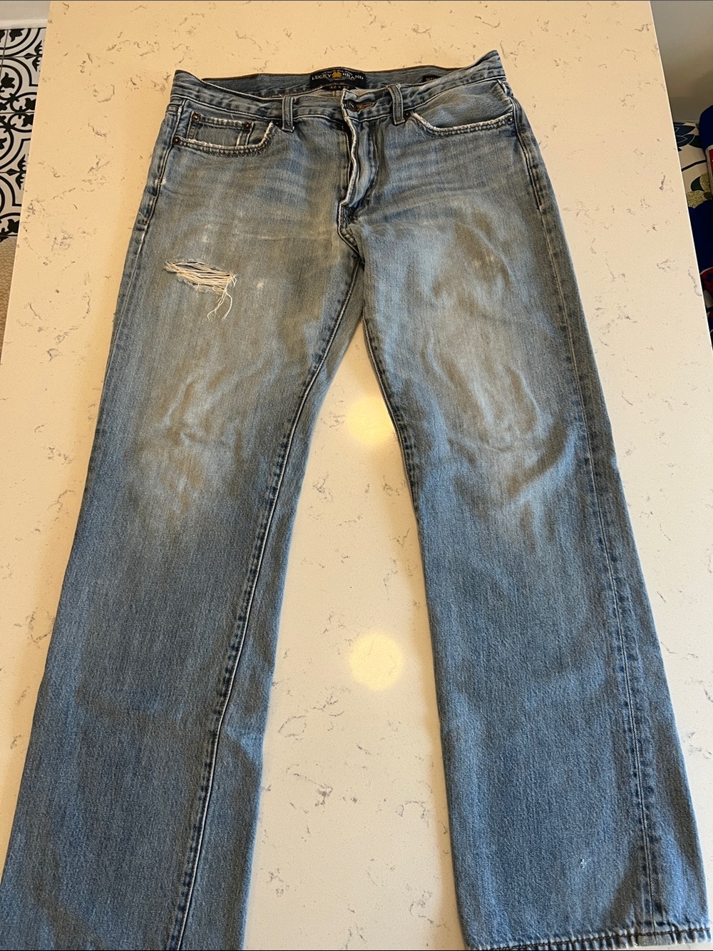 Lucky Brand Men's Straight Light Blue Distressed Jeans